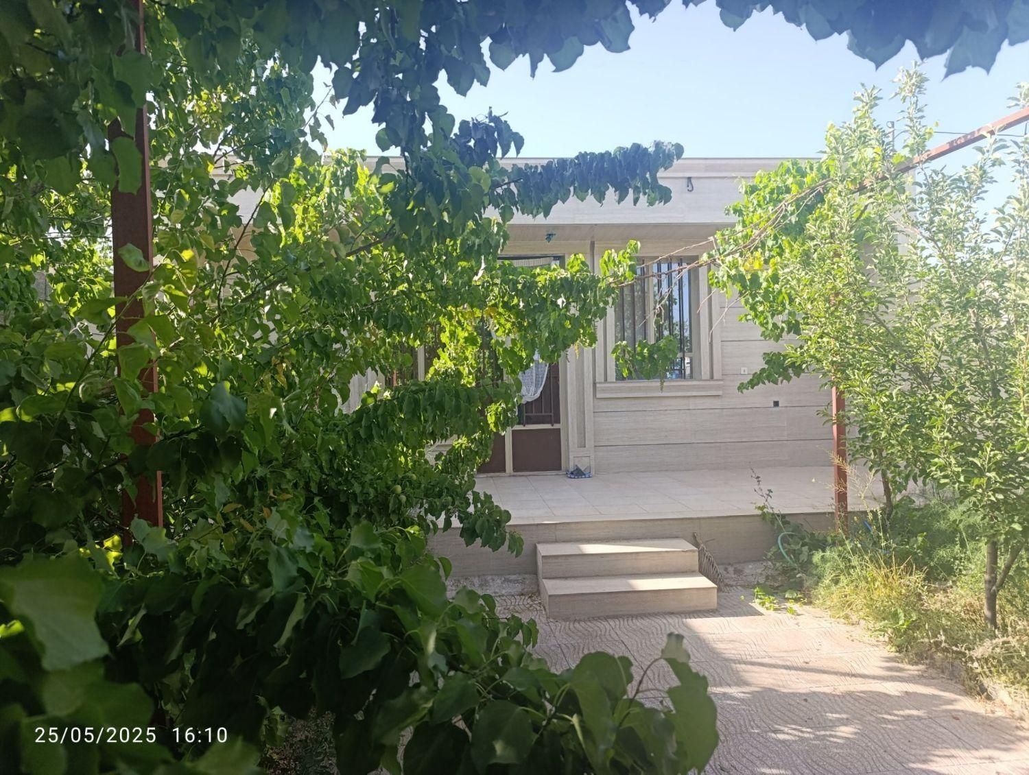 منزل ویلایی اجاره ای بزنجان|اجارهٔ کوتاهمدت ویلا و باغ|بافت, |دیوار