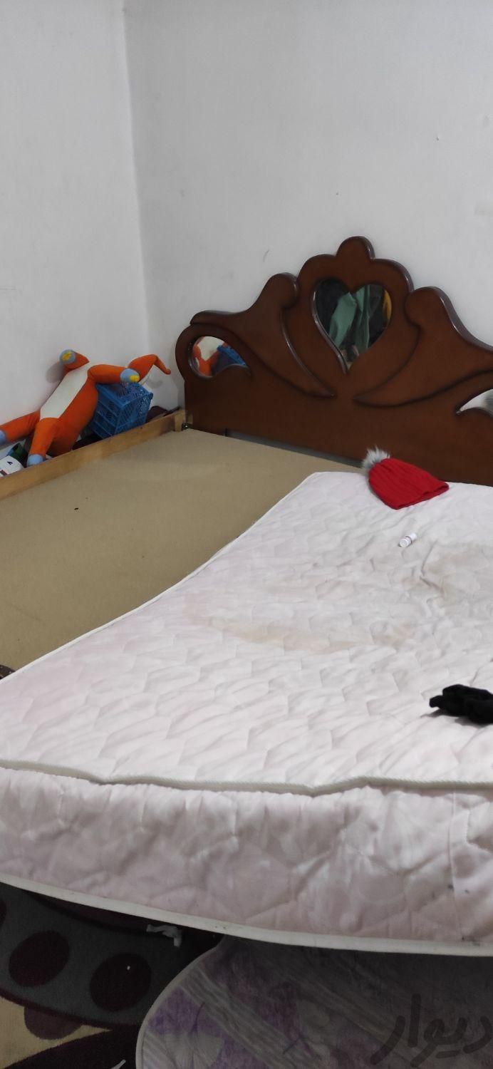تختخواب دونفره همراه تشک رویال اصل|تخت و سرویس خواب|بهبهان, |دیوار