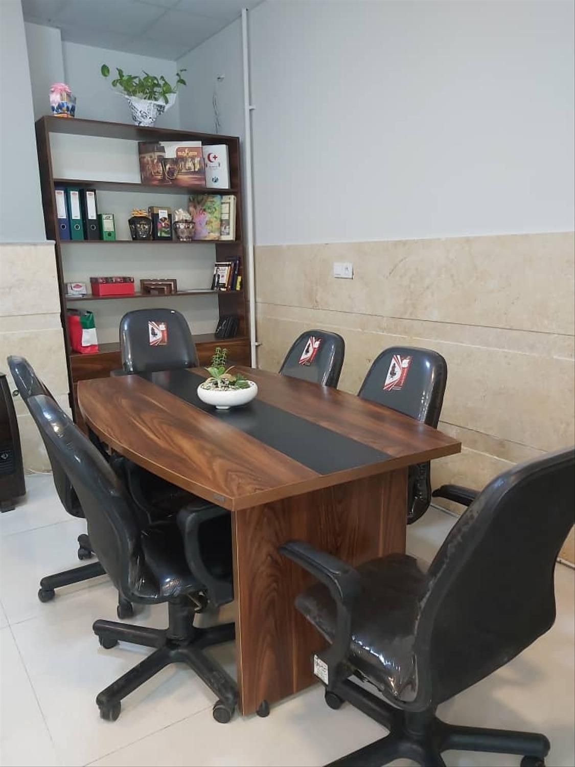 میز کنفرانس صندلی کنفرانس|خدمات پیشه و مهارت|گرگان, |دیوار