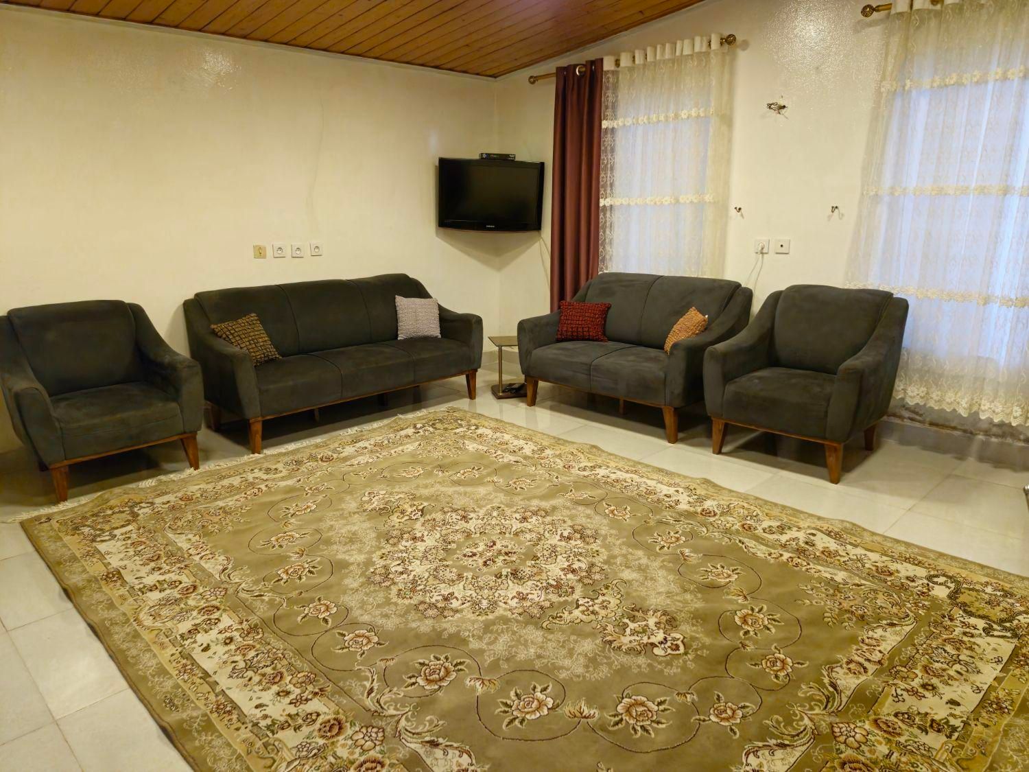 اجاره روزانه ویلا دو خوابه حیاط دار متل قو|اجارهٔ کوتاهمدت ویلا و باغ|سلمانشهر, |دیوار