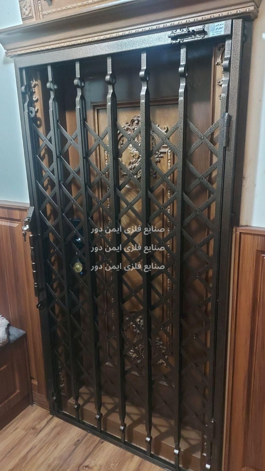 تولید و نصب انواع حفاظ آکاردئونی درب و پنجره|مصالح و تجهیزات ساختمان|تهران, نیروی هوایی (پیروزی)|دیوار