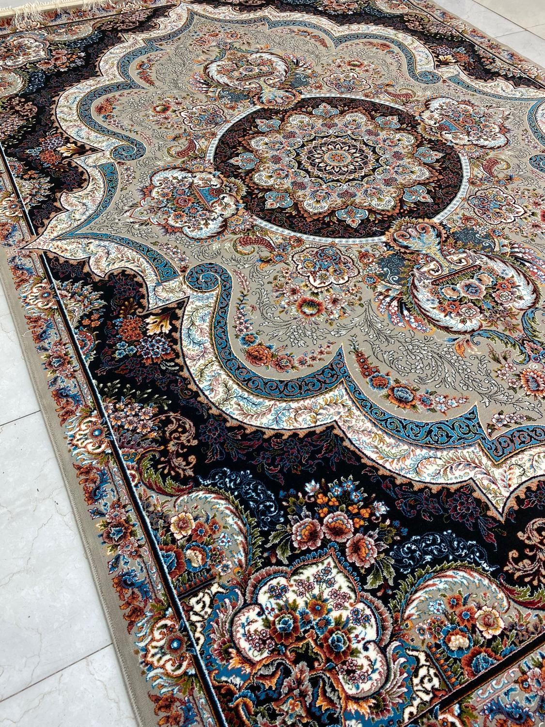 فرش شهیاد ۷۰۰ شانه|فرش|کرج, اصفهانی‌ها|دیوار