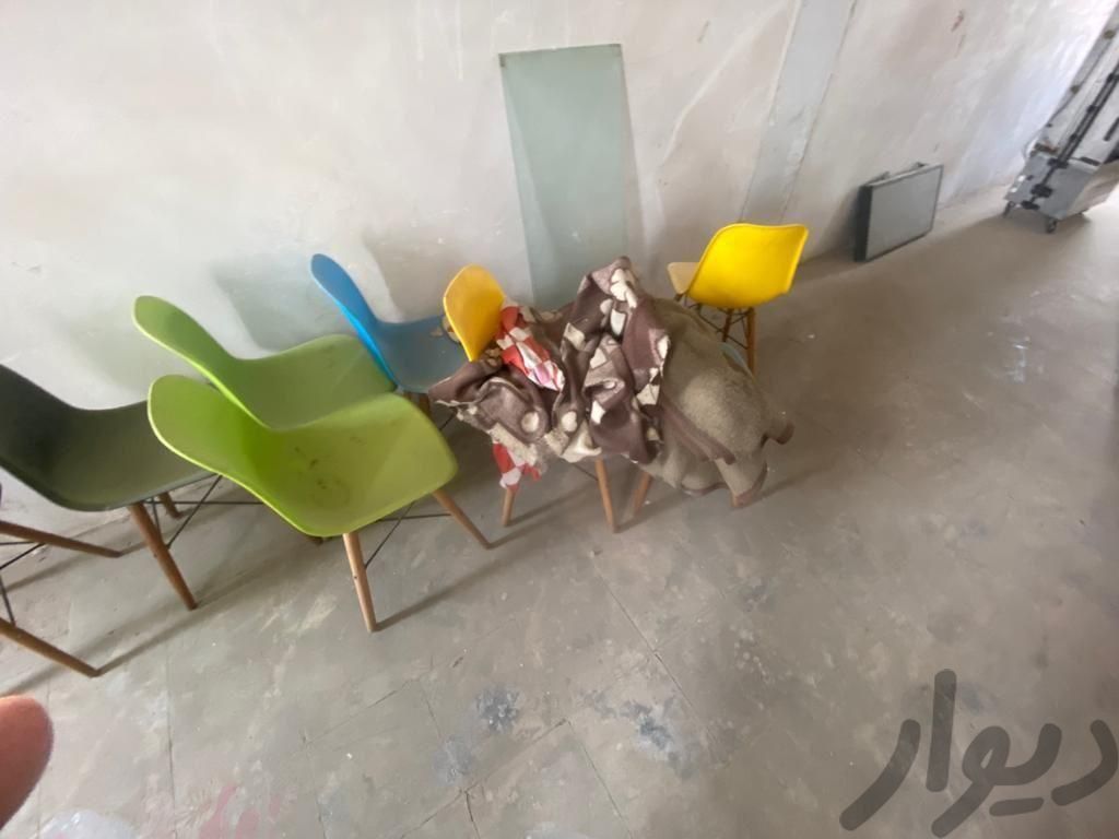 تابلو چشمک زن و میز صندلی..|کافی‌شاپ و رستوران|قزوین, |دیوار