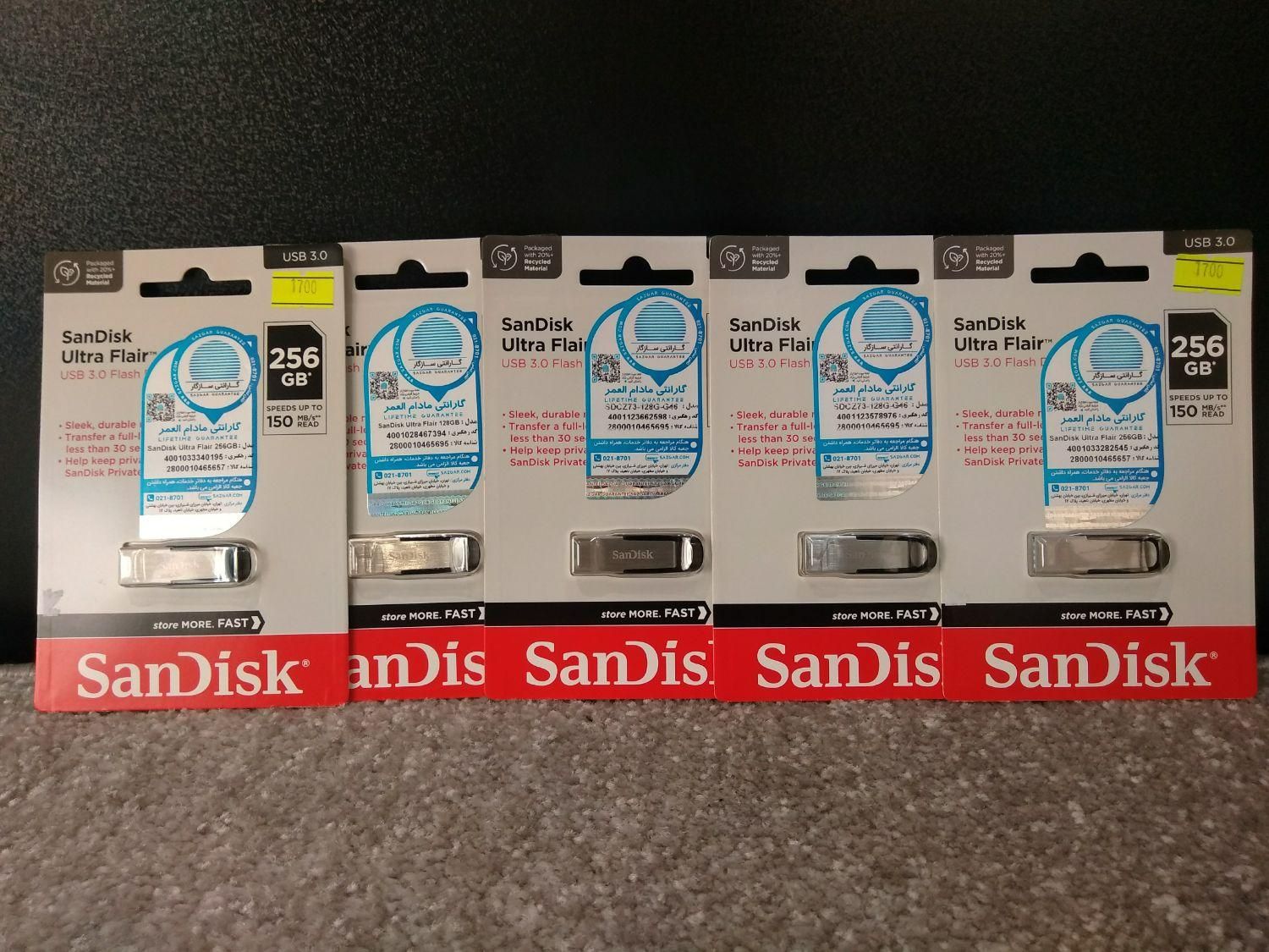 فلش ۲۵۶ گیگ SanDisk USB.3 هارد اکسترنال|قطعات و لوازم جانبی رایانه|مشهد, چهارچشمه|دیوار