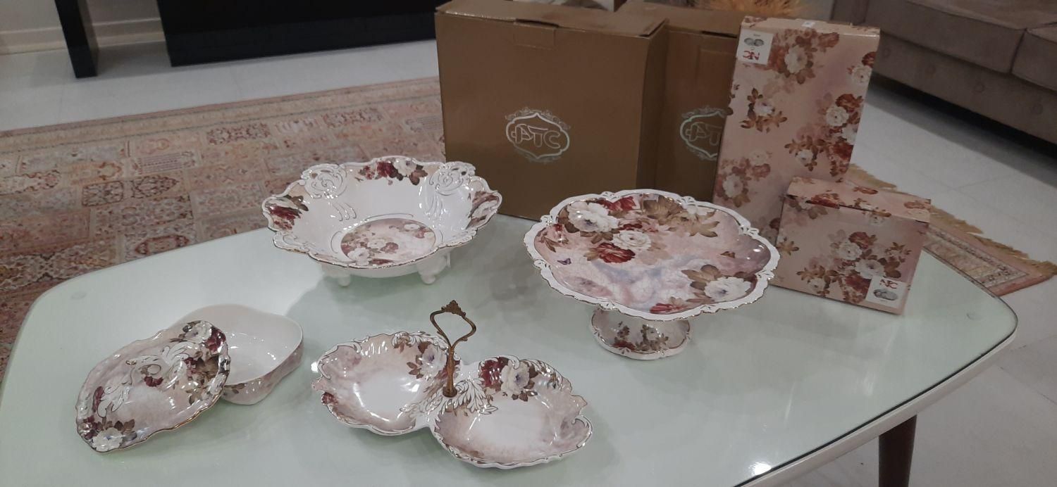 ظروف چینی مارک لمونژ فرانسه Limoges مدل گل میخک|ظروف سرو و پذیرایی|اندیشه, شهرک صدف|دیوار