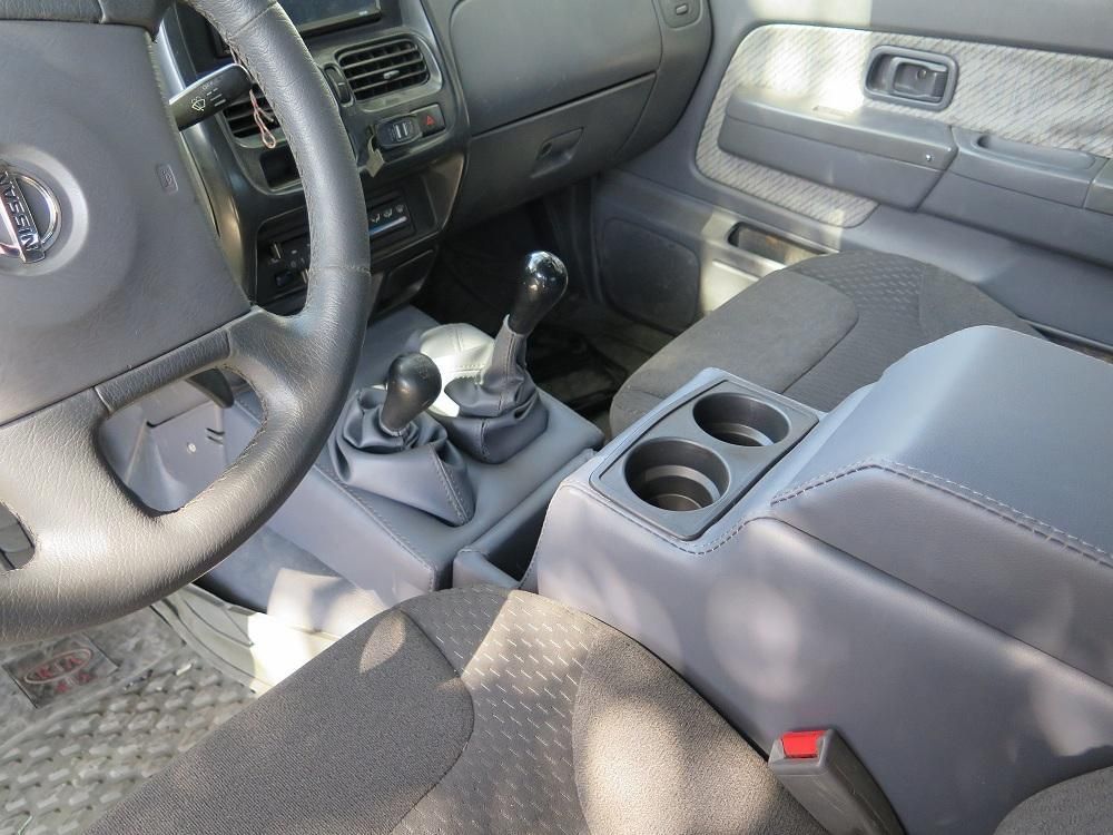 صندلی نیسان پیکاپ با کنسول وسط و روکش عقب|قطعات یدکی و لوازم جانبی|تهران, آرژانتین|دیوار