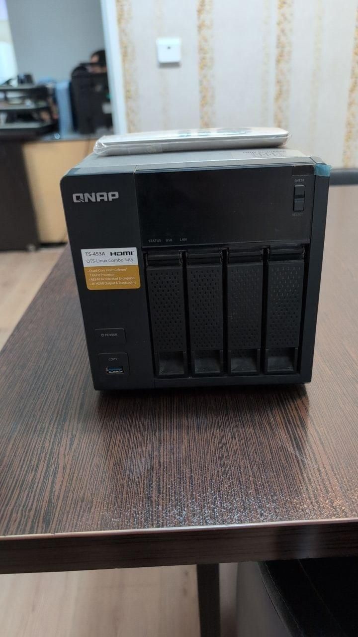 ذخیره ساز تحت شبکه کیونپ QNAP TS-453A|مودم و تجهیزات شبکه|تهران, دانشگاه شریف|دیوار
