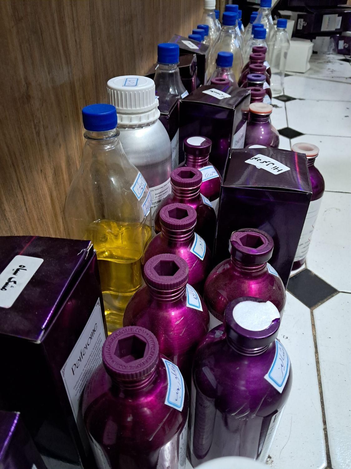 عطر اصلی ماندگاری خوب مناسب جزی ۱۷|آرایشی، بهداشتی، درمانی|مشهد, شهید هاشمی نژاد|دیوار