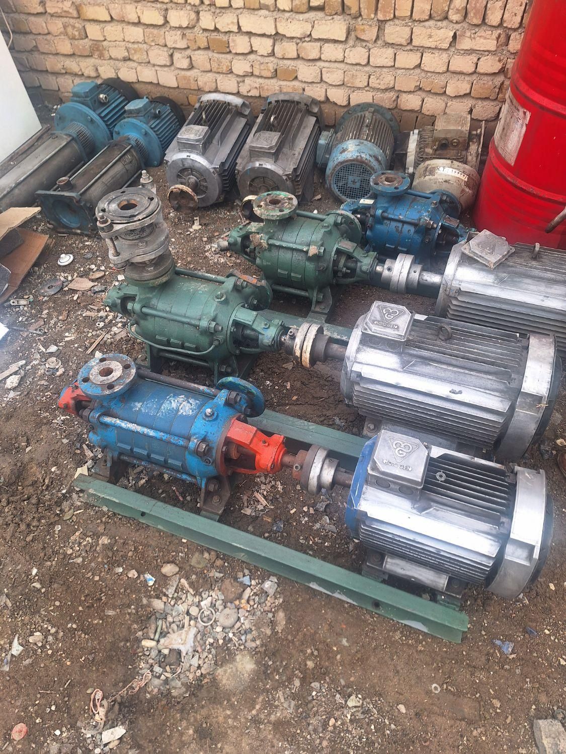 خریداروفروش تخته بنایی بالابر میکسر داربست بتونیر|عمدهفروشی|تهران, پاسداران|دیوار