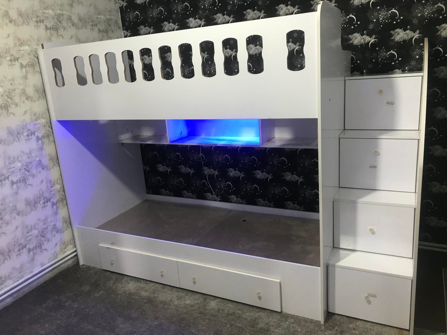 تخت دوطبقه پله ممبری mdf|تخت و سرویس خواب|کرمان, |دیوار