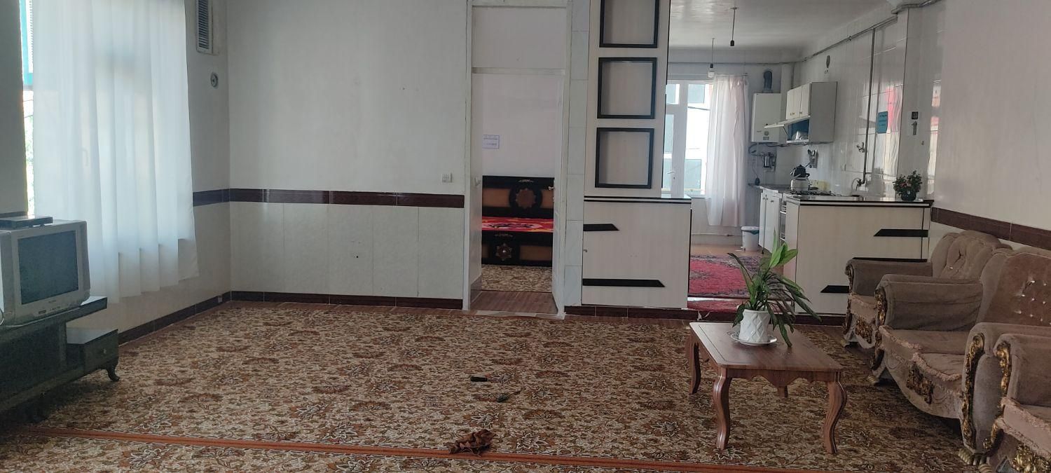 سویت ژیارداخل شهرجوانرود نزدیک بازارچه|اجارهٔ کوتاه‌مدت آپارتمان و سوئیت|جوانرود, |دیوار