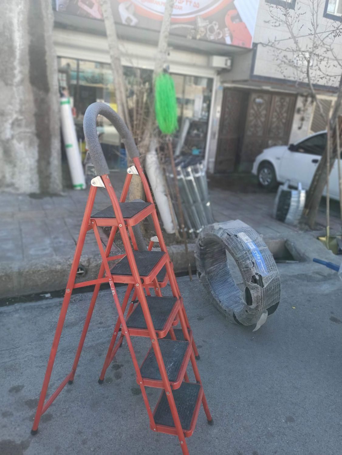 نردبان تاشو|ابزارآلات|ساوه, |دیوار