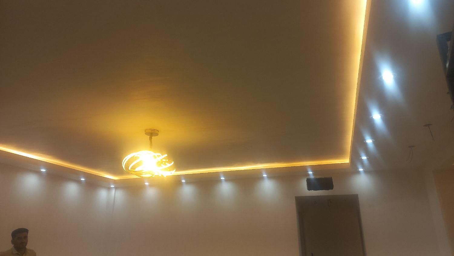 برقکار ، برق کار ، برق کشی ، و رفع اتصالی سیم کشی|خدمات پیشه و مهارت|دورود, |دیوار