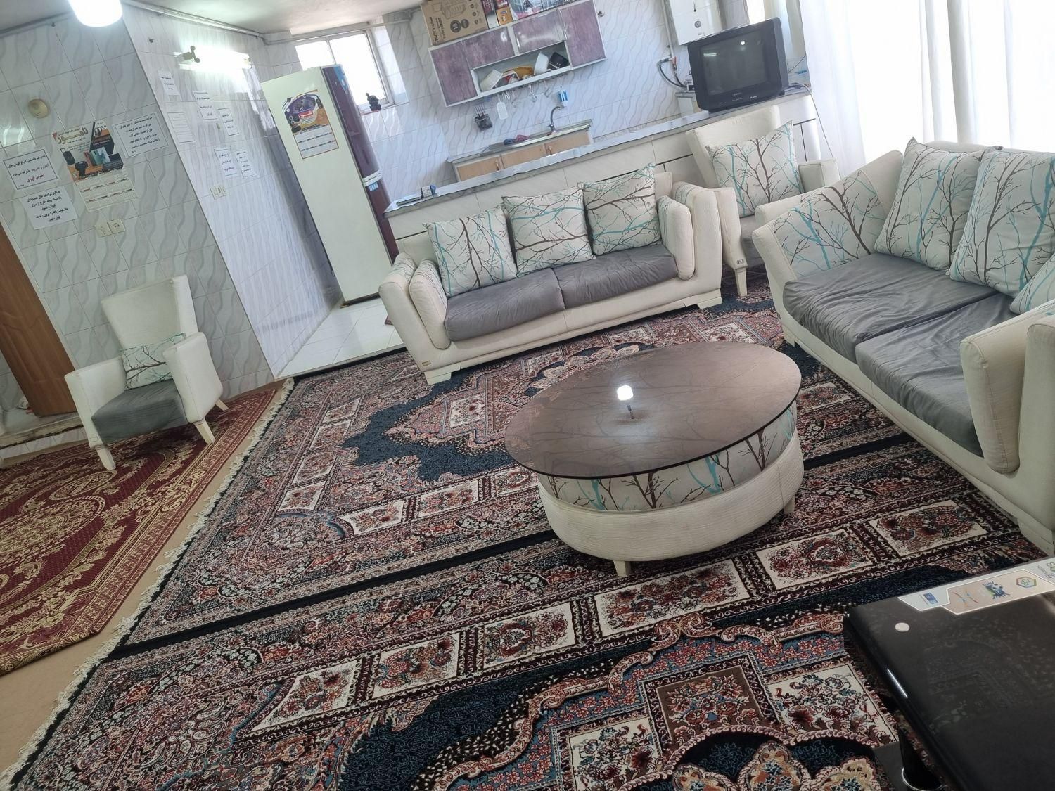 اجاره سوییت آپارتمان منزل مسافر دو تخته دو دست مبل|اجارهٔ کوتاه‌مدت آپارتمان و سوئیت|اصفهان, ولدان|دیوار