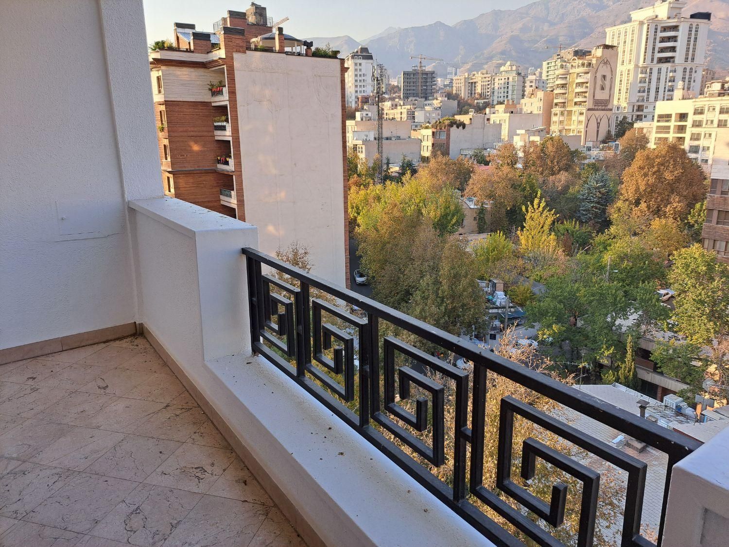 ۴۱۰ متر ۴خواب فرشته تراس بزرگ ویو ابدی