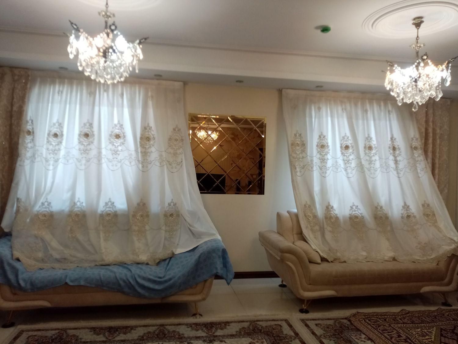 پرده پذیرایی سالم هر کردام 3 متر در 2 متر 30|پرده، رانر، رومیزی|تهران, خرمشهر|دیوار