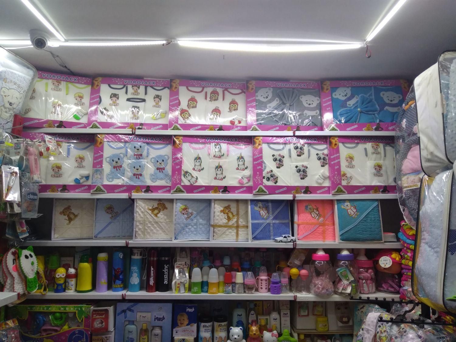 سرویس ۲۶ تیکه لباس لوازم نوزادی سیسمونی|کفش و لباس بچه|مشهد, رسالت|دیوار