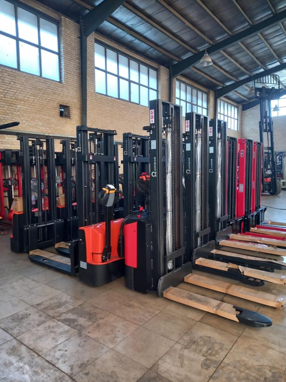 دوکاربره گاز و بنزین لیفتراک استاکر|ماشینآلات صنعتی|قزوین, |دیوار