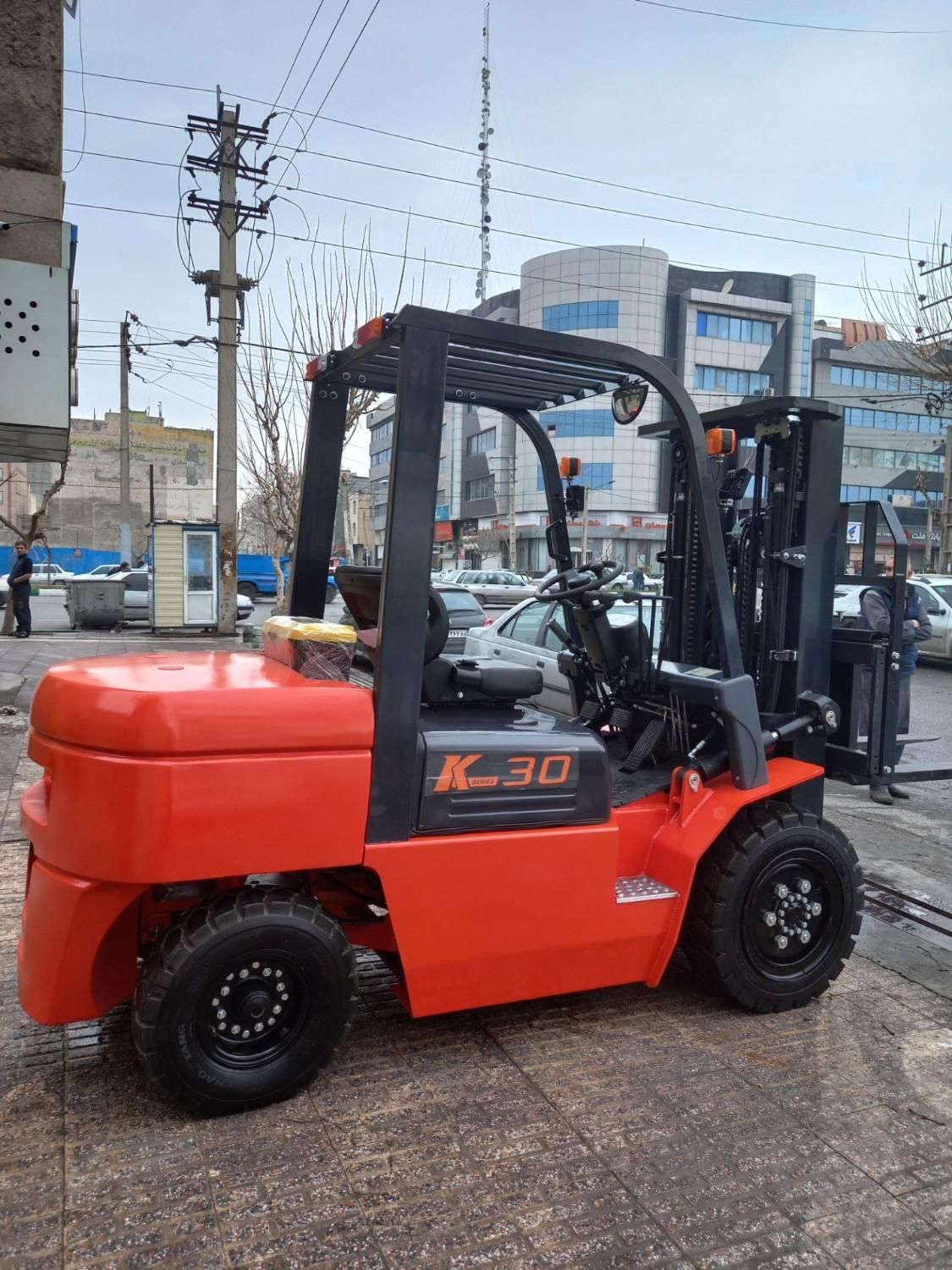 تعمیر و فروش انواع لیفتراک و جک پالت|ماشین‌آلات صنعتی|کرمان, |دیوار