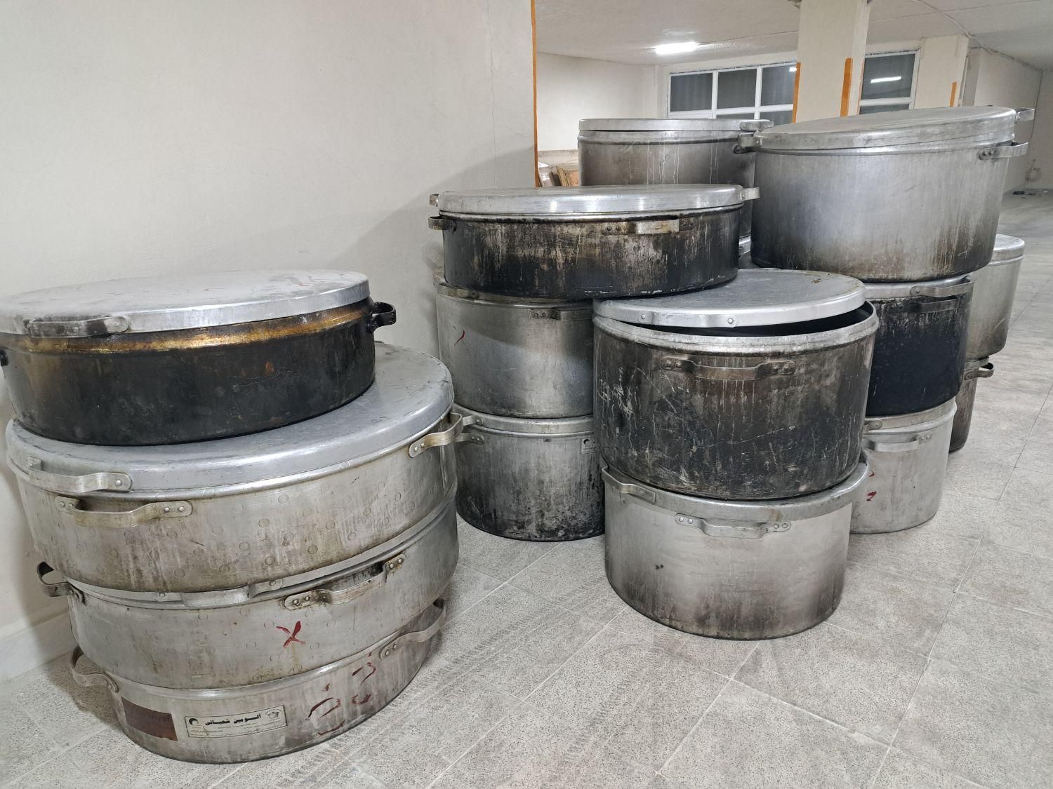 خریداروفروش دیگ روحی خمری مسی گاز پاتیل سیخ|ظروف پخت‌وپز|تهران, فلسطین (میدان انقلاب)|دیوار