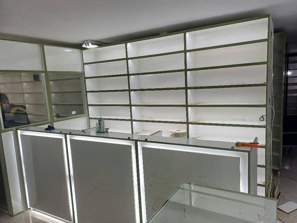 پیشخوان دولت و فروشگاه دکور ۱۴۴۱ ‌ویترین مغازه|فروشگاه و مغازه|کرج, کمال‌شهر|دیوار