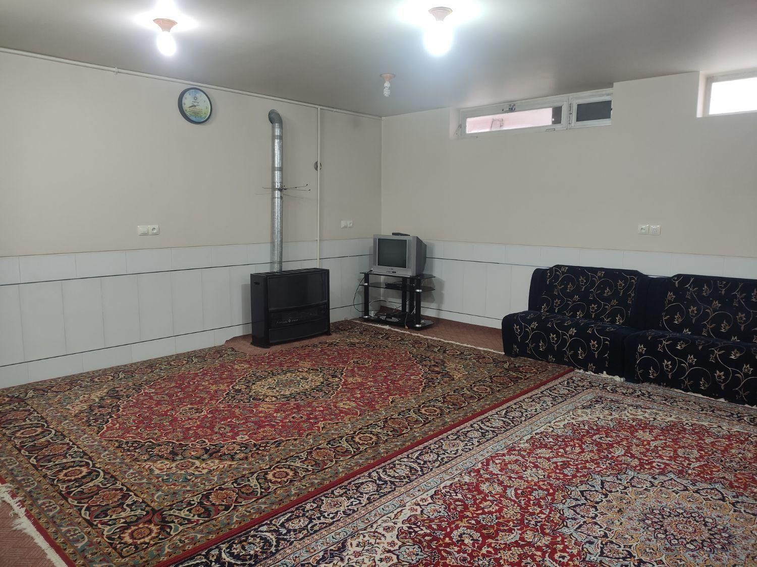 اجاره سوئیت و خانه باغبهادران تمیز|اجارهٔ کوتاه‌مدت آپارتمان و سوئیت|باغ بهادران, |دیوار