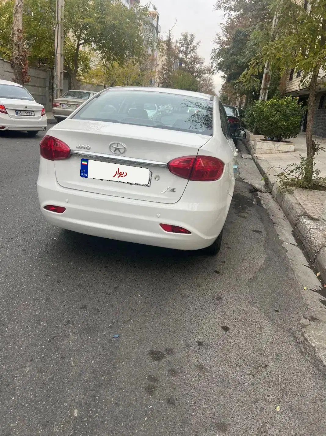 Jac j4 جک|خودرو سواری و وانت|تهران, درختی|دیوار