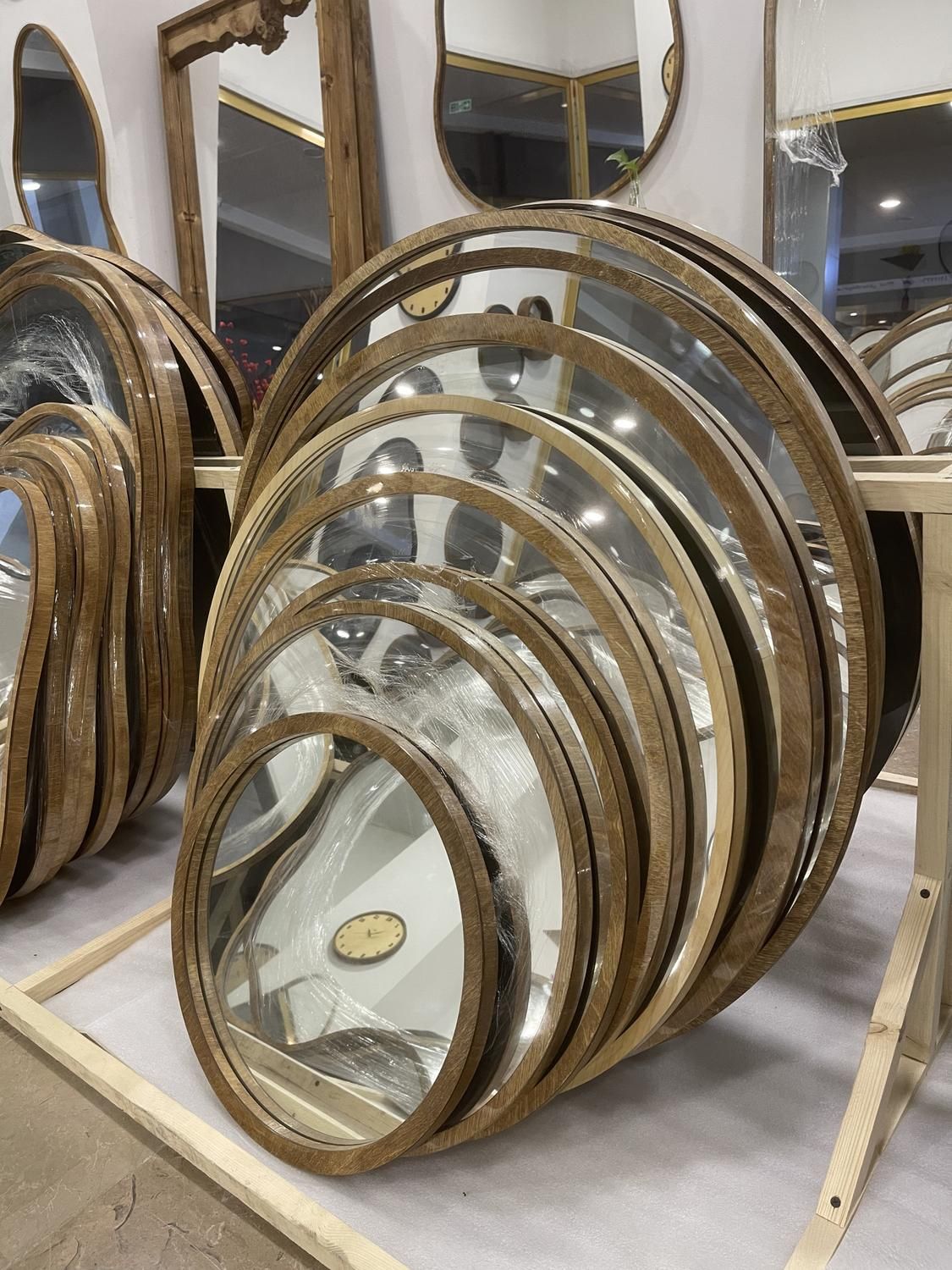 آینه گرد چوبی|آینه|تهران, سازمان برنامه شمالی|دیوار