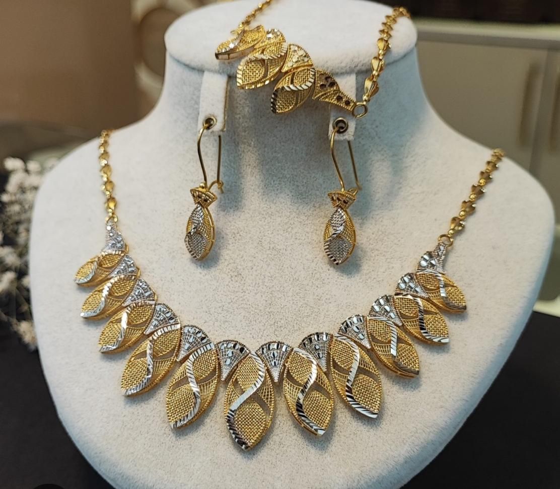 طلا اقساطی  (با چک صیادی)|جواهرات|اصفهان, تخت فولاد|دیوار