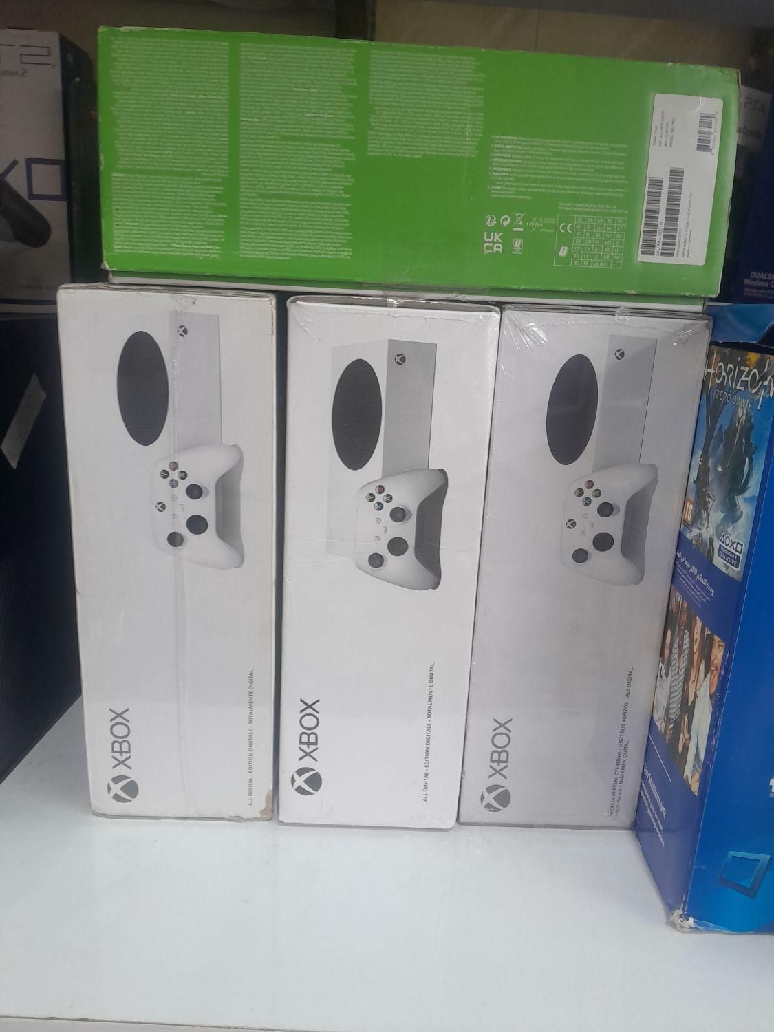 ایکس باکس سری اس آکبند پلمپ سه چسب xbox series s|کنسول، بازی ویدئویی و آنلاین|ورامین, |دیوار