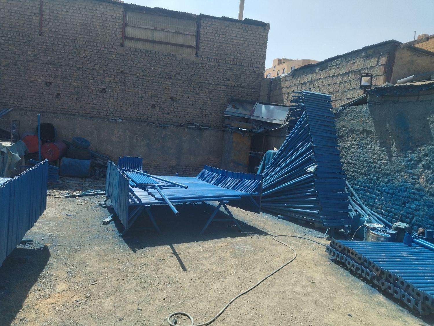 بالابر،جک و قالب ، بتونیر ، تخته بنایی، بولت|عمده‌فروشی|کرج, شهرک جهان‌نما|دیوار
