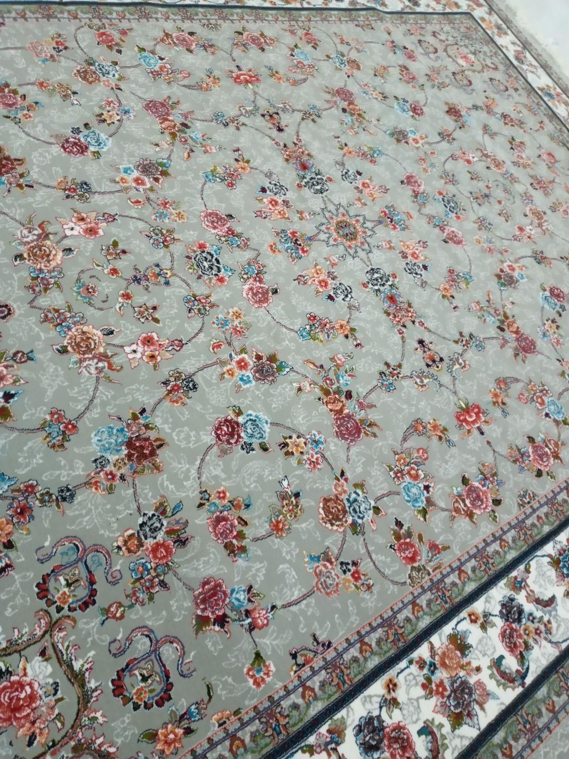 ۴تخته فرش۷۰۰ شانه۱۲متری نخی جفتی۱۲۵۰۰نوپلمپ آک|فرش|مشهد, حرم مطهر رضوی|دیوار