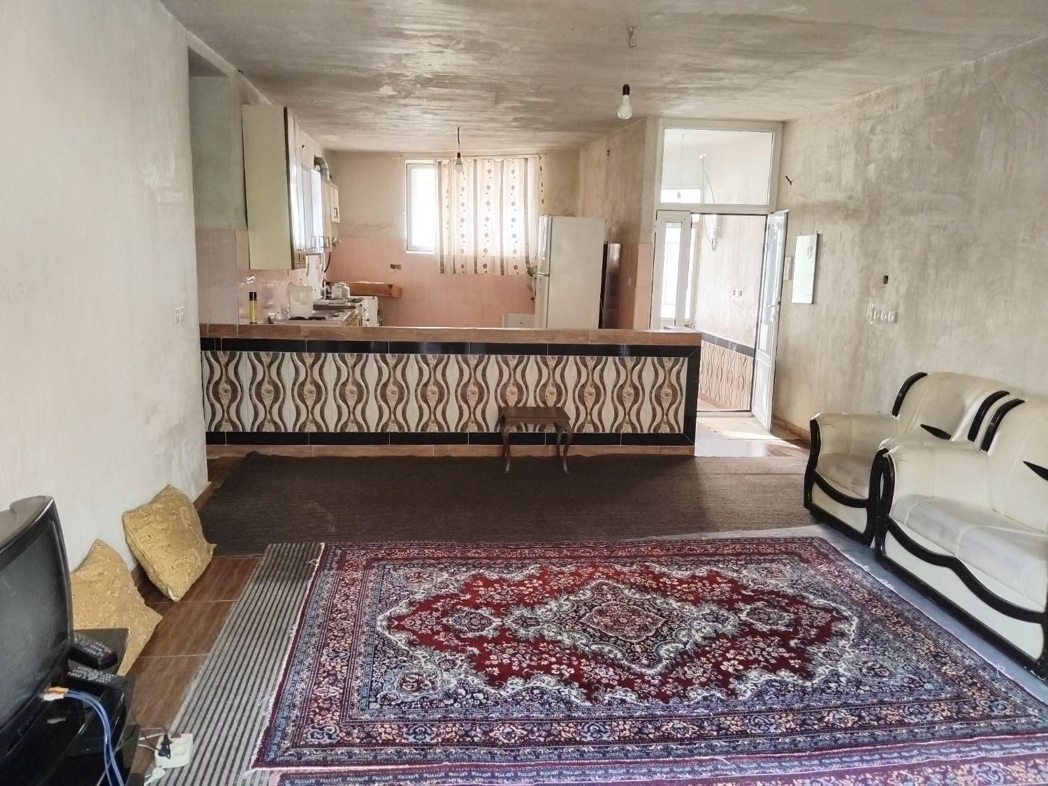 سوییت مستقل و پارکینگدار|اجارهٔ کوتاه‌مدت آپارتمان و سوئیت|مهاباد (آذربایجان غربی), |دیوار