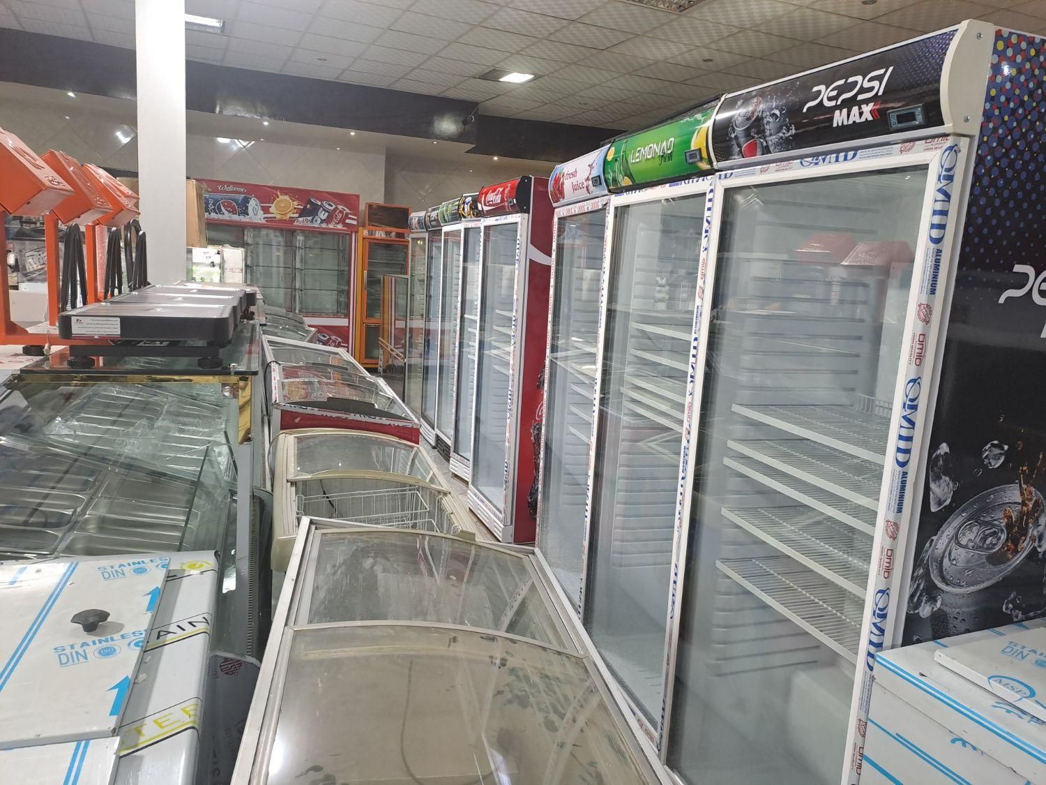 یخچال ایستاده|فروشگاه و مغازه|بروجرد, |دیوار