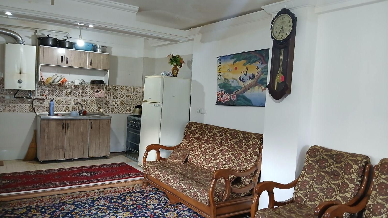 سوییت ویلایی تمیز دربست منطقه ونایی|اجارهٔ کوتاه‌مدت آپارتمان و سوئیت|بروجرد, |دیوار
