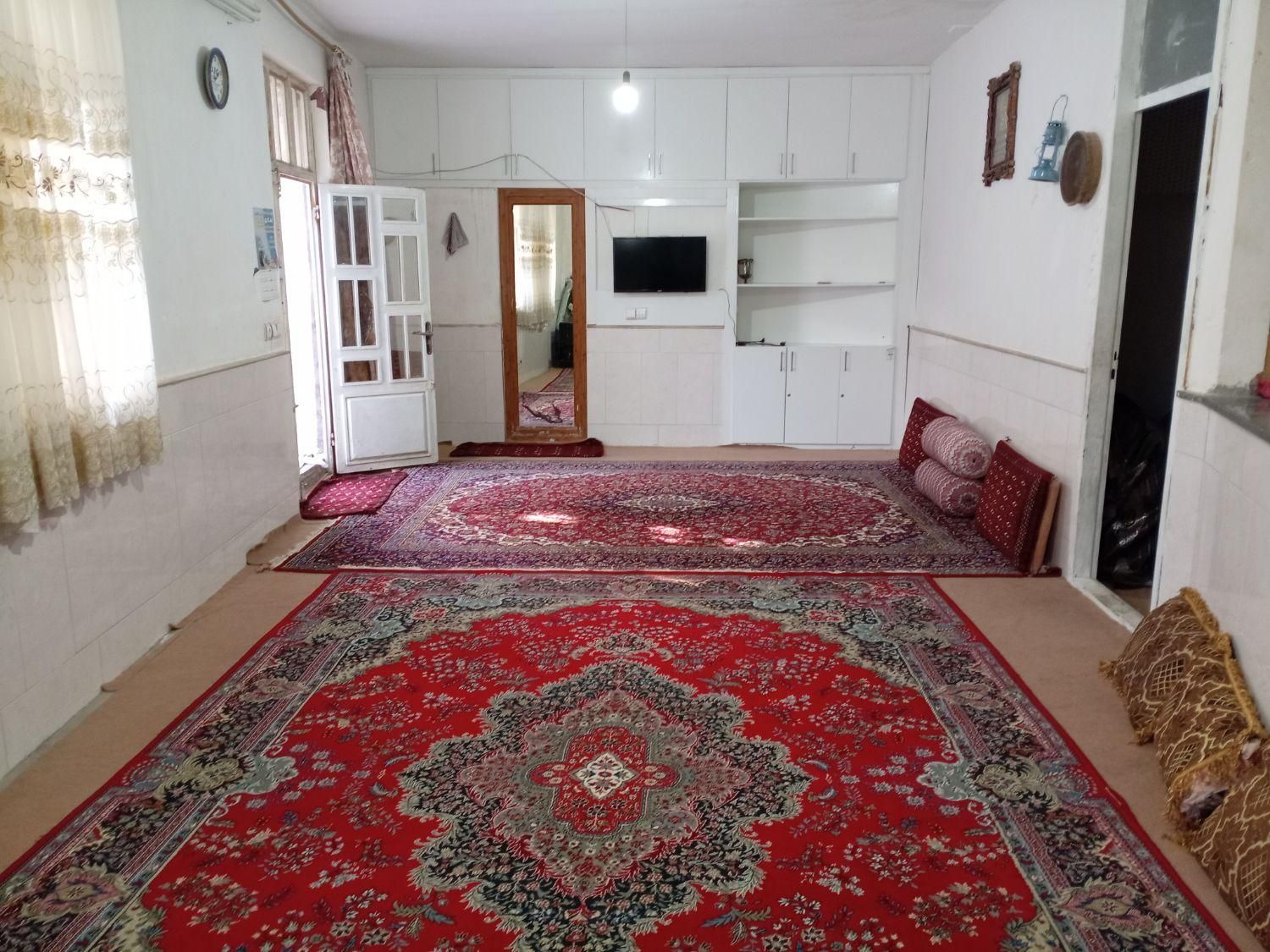 ویلا دربست حیاط دار باویو عالی بوژان نیشابور|اجارهٔ کوتاه‌مدت ویلا و باغ|نیشابور, فضل|دیوار