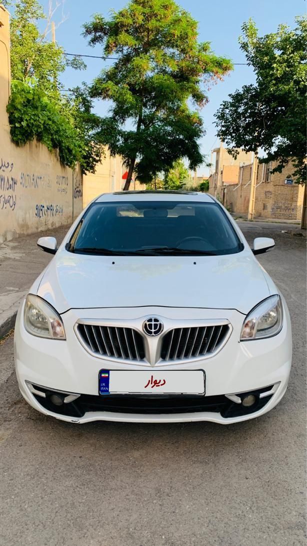 برلیانس H330 اتوماتیک 1650cc، مدل ۱۳۹۷|خودرو سواری و وانت|خوی, |دیوار