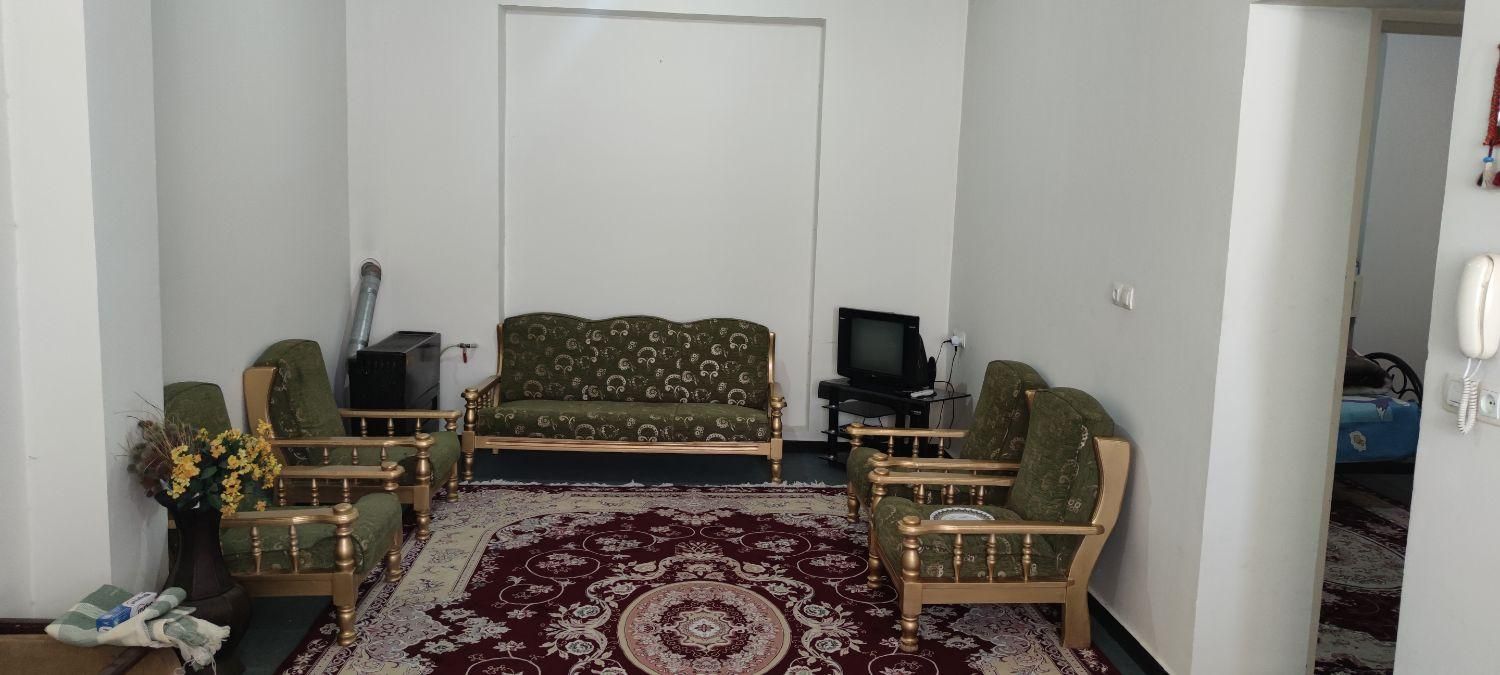 اجاره آپارتمان مبله روزانه و هفتگی|اجارهٔ کوتاه‌مدت آپارتمان و سوئیت|شیراز, شهرک بهار|دیوار