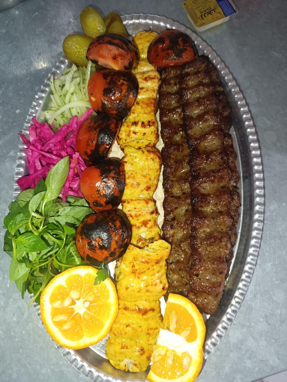 تهیه غذا و غذای آماده کلبه کباب بهاران(پیک رایگان)|خدمات پذیرایی، مراسم|سنندج, |دیوار