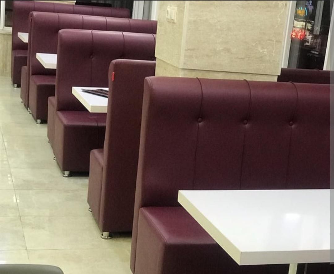 مبل  طرح  اتوبوسی کافی شاپ طباخی و رستورانی|کافی‌شاپ و رستوران|تهران, دانشگاه شریف|دیوار