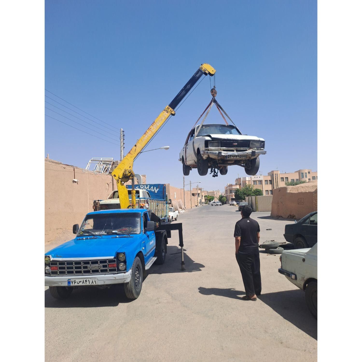 نیسان جرثقیل دکل بلندجرثقیل نیسانی سبد نفر بر|خدمات حمل و نقل|یزد, |دیوار