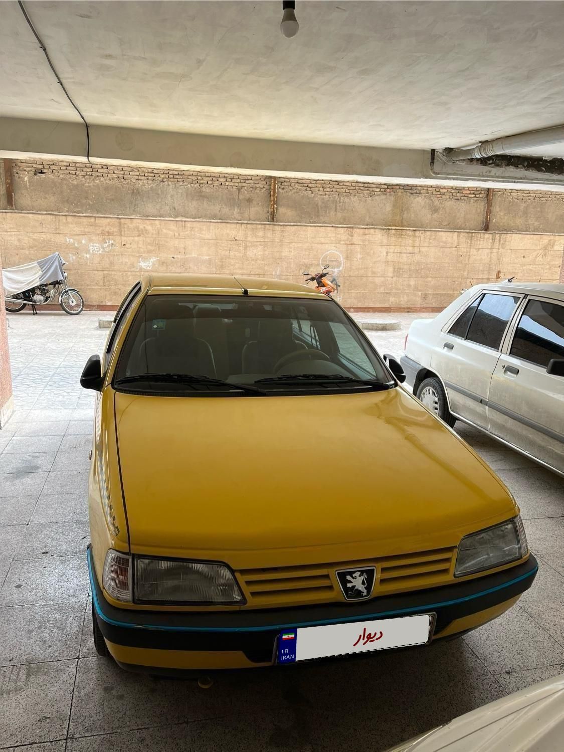 پژو 405 GLX گردشی - دوگانه سوز CNG، مدل ۱۳۹۶|خودرو سواری و وانت|تهران, مبارک‌آباد بهشتی|دیوار