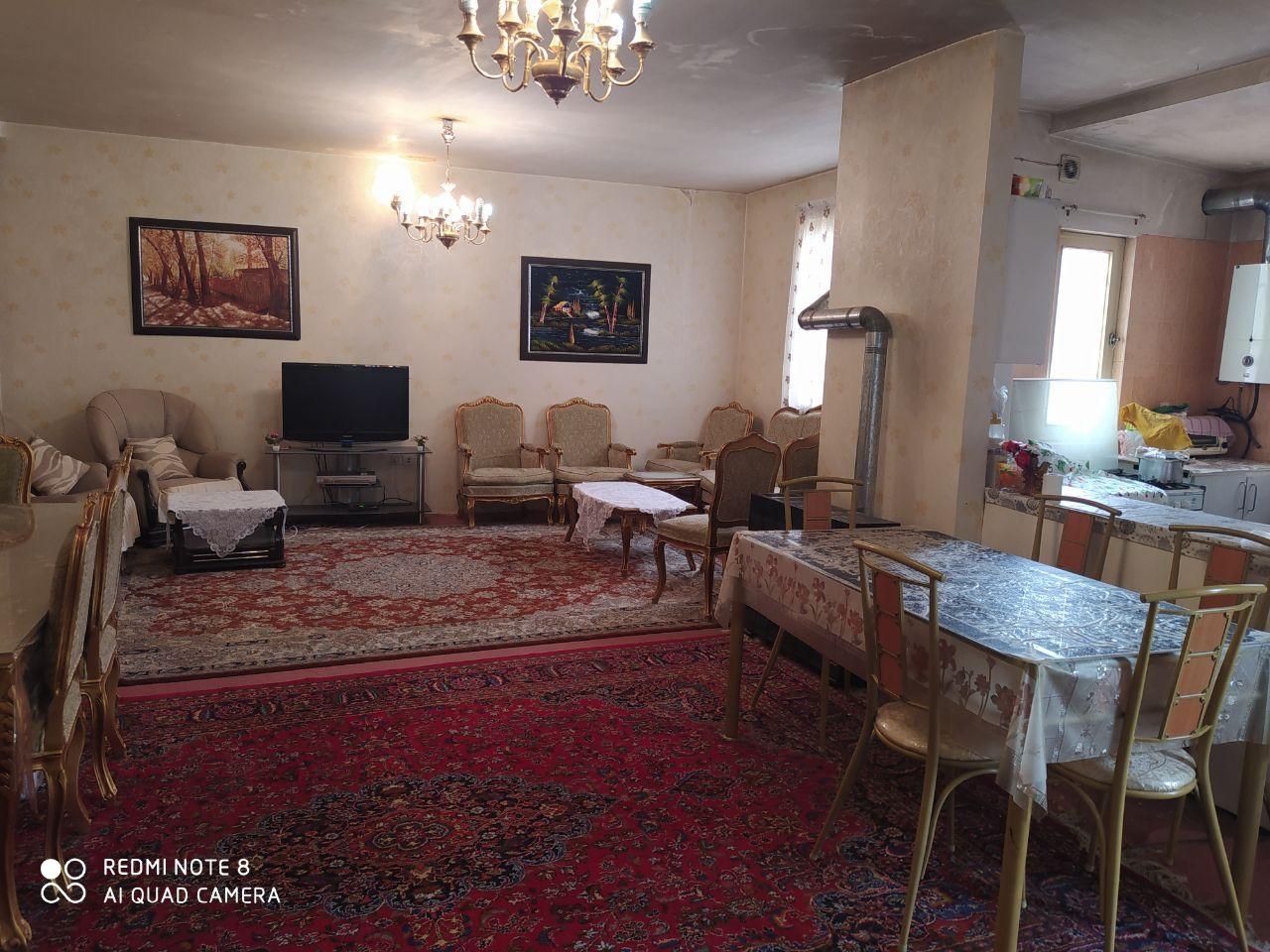 خانه حیاط دار ۳۰۰ متر|فروش زمین و ملک کلنگی|تهران, امین حضور|دیوار
