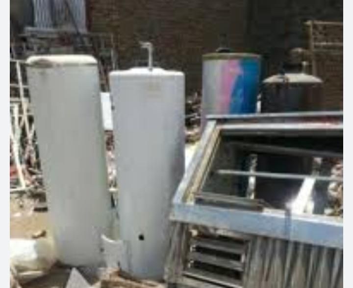 ضایعات درب و پنجره آهنی و آلمینیوم|عمده‌فروشی|همدان, |دیوار