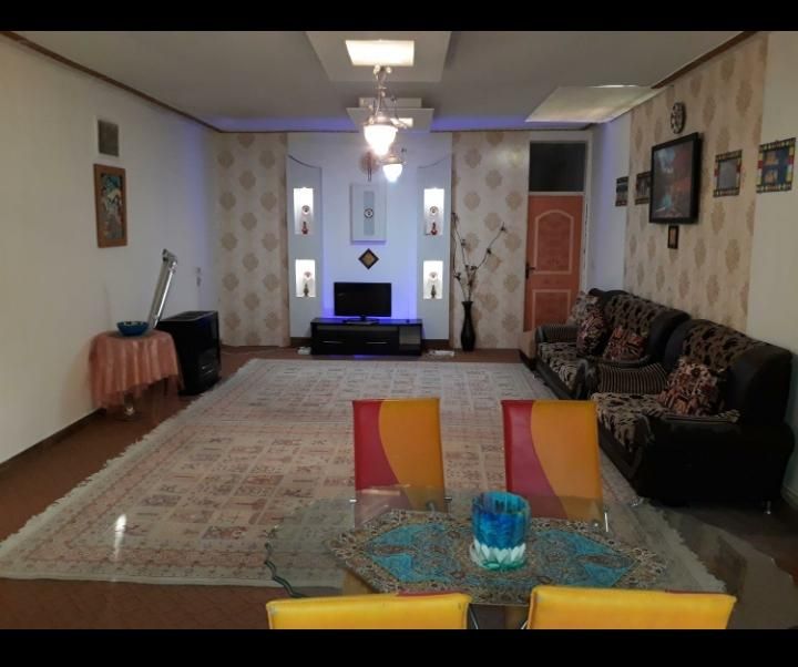 سویت سویت باحیاط مسافر،دربست|اجارهٔ کوتاهمدت آپارتمان و سوئیت|کرمانشاه, |دیوار