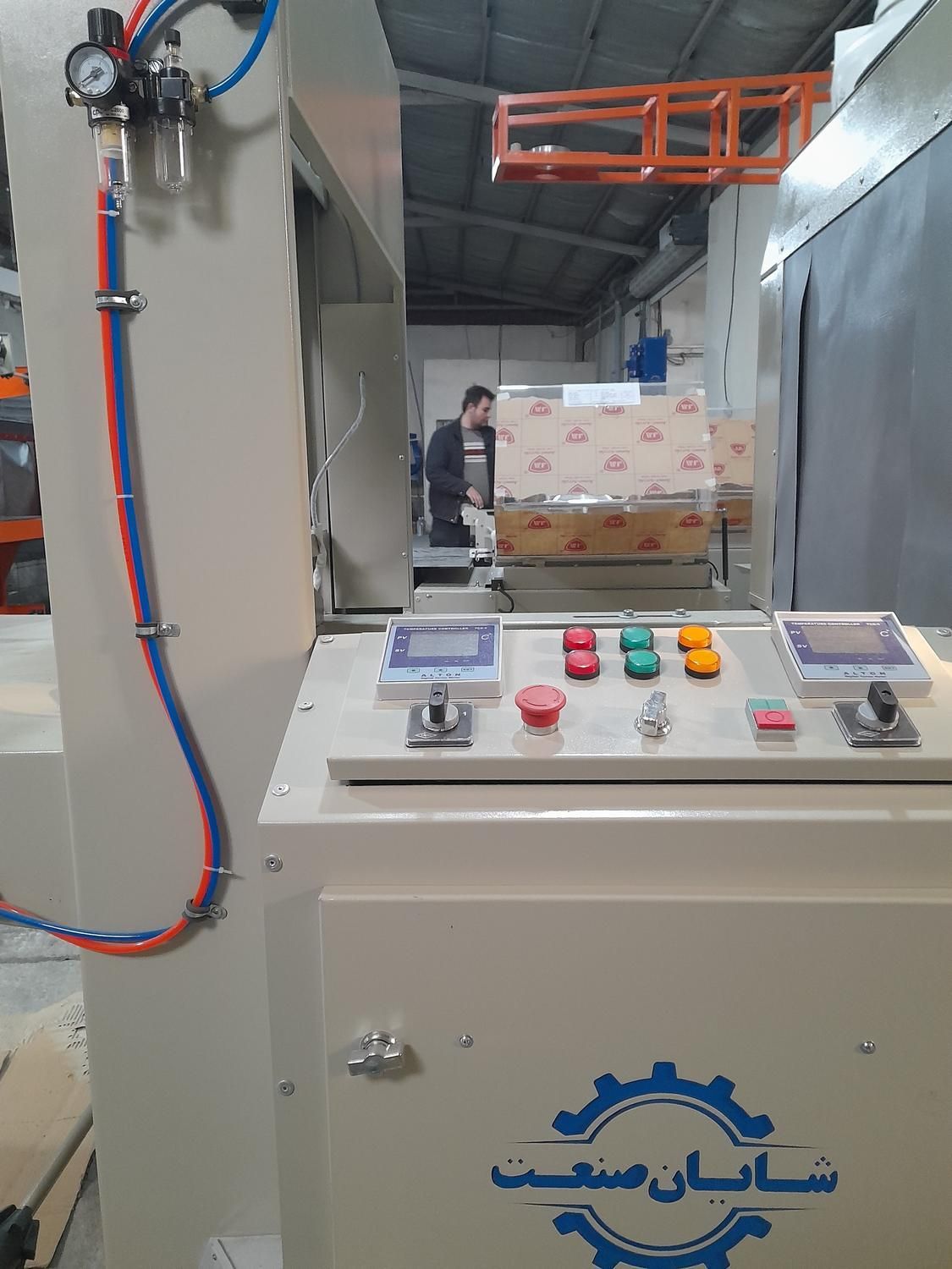 دستگاه شیرینگ پک تونلی/الکترو استاتیک/زنجانlkk|ماشین‌آلات صنعتی|زنجان, |دیوار