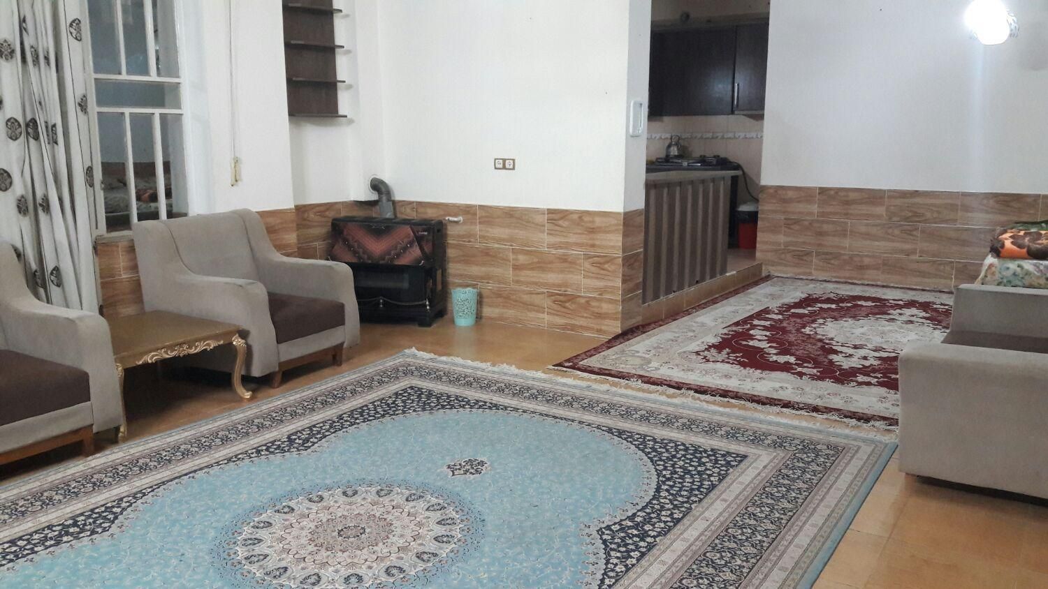 منزل سوییت مبله با پارکینگ نزدیک دروازه قرآن|اجارهٔ کوتاه‌مدت آپارتمان و سوئیت|شیراز, کوی طلاب|دیوار