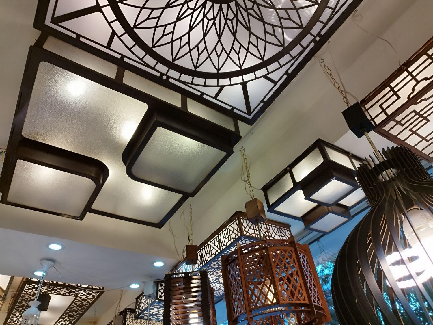 لوستر چوبی سقفی مدل رویال سایز ۴۰|لوستر و چراغ آویز|تبریز, |دیوار