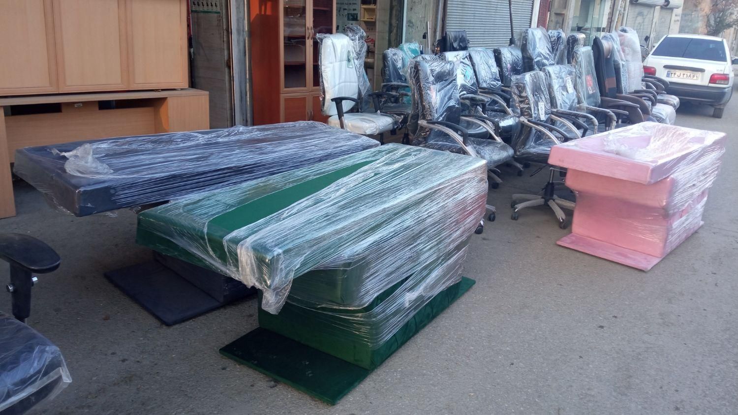 تخت چستر|آرایشگاه و سالن‌های زیبایی|سنندج, |دیوار