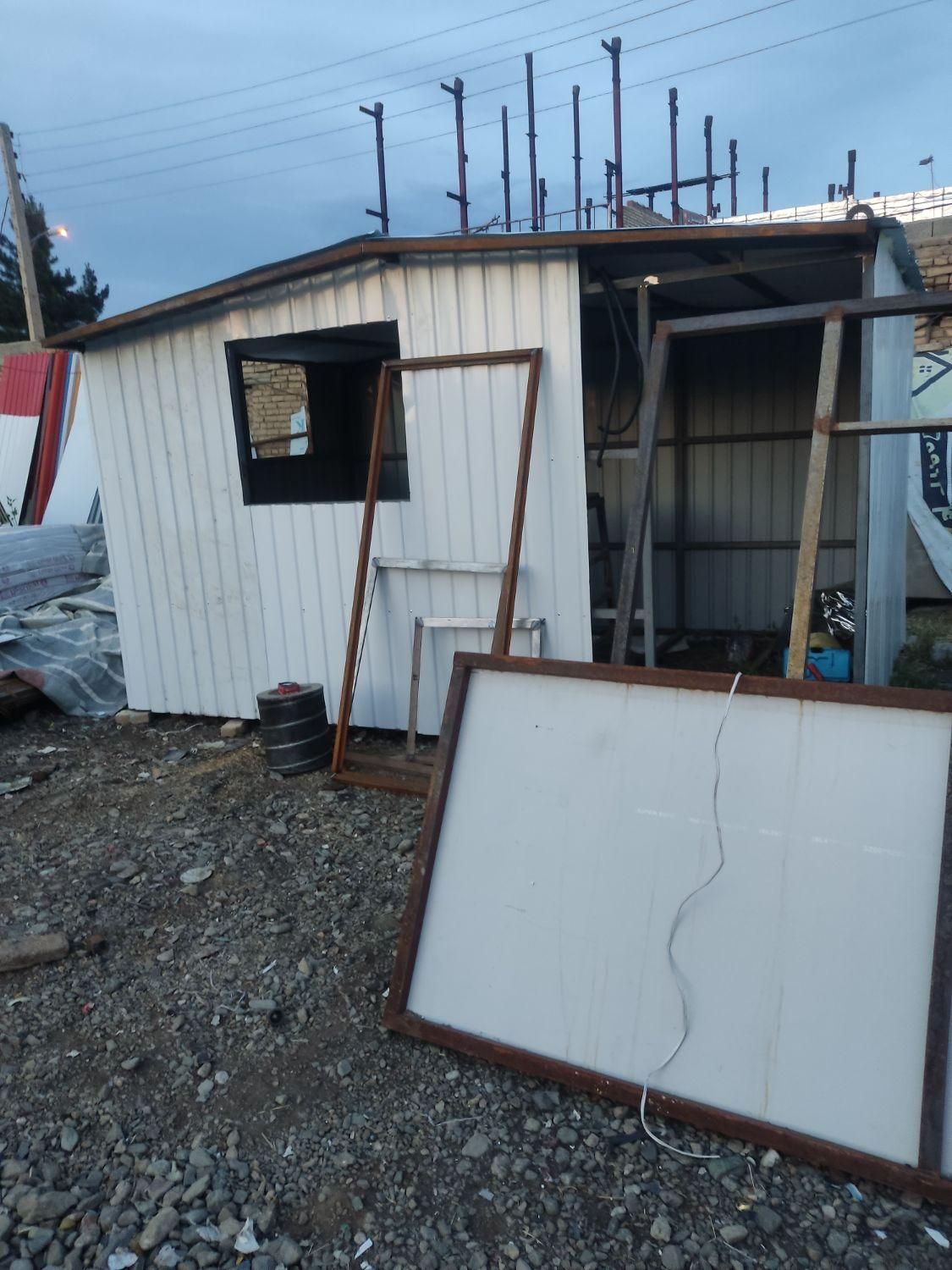 جوشکار درب و پنجره وفنی کار|استخدام صنعتی، فنی، مهندسی|سلماس, |دیوار